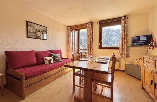 Notre-Dame-de-Bellecombe Apartamento | Studio cosy à Notre-Dame-de-Bellecombe, proche des pistes et commerces - 4 pers, balcon, parking - FR-1-595-25