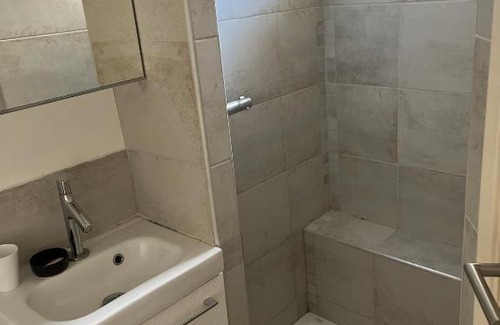 Villeneuve-les-Avignon Apartamento | Studio coeur de Villeneuve