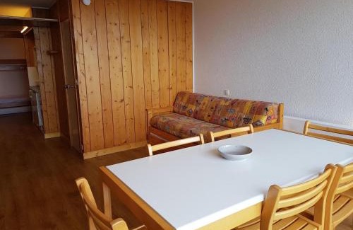 Arc-1600 Apartamento | Studio coin montagne 5 pers, proche pistes et commerces, avec terrasse exposée Sud - FR-1-411-36