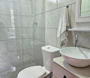 Florianopolis Casa | Studio com ar condicionado e estacionamento gratuito próximo ao aeroporto e praias