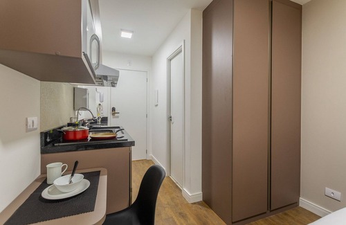Alto da Gloria Condominio | Studio compacto 1 cama de casal