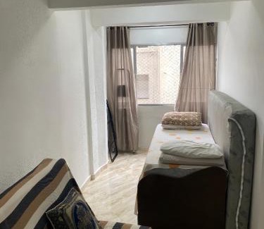 Ponta da Praia Apartamento | Studio Completo - Ótima localização