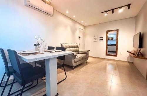 Santa Terezinha Apartamento | Studio completo e moderno/próx faculdade Unifebe