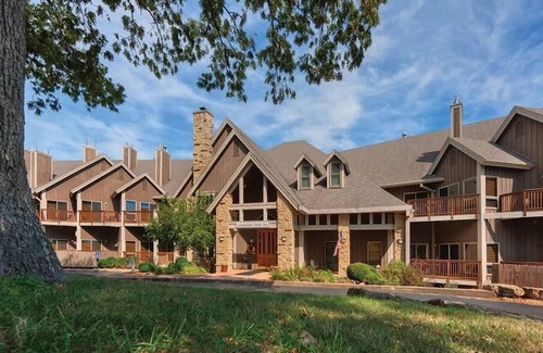Hanover Condominio | Studio Condo Outdoor Golf in Galena!