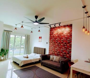Seri Kembangan Apartamento | Studio Condo Seri Kembangan Serdang with pool and WIFI