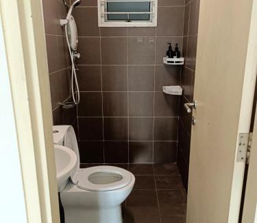Seri Kembangan Apartamento | Studio Condo Seri Kembangan Serdang with pool and WIFI