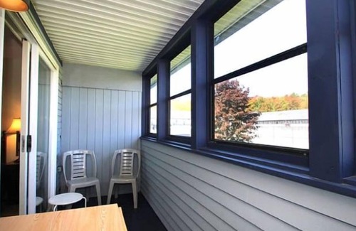 Wells Apartamento | Studio Condo w/ Kitchen & Patio