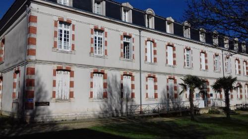 Rochefort Apartamento | Studio confort proche cure et port de plaisance