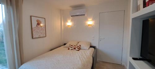Villenave-d'Ornon Apartamento | Studio confortable dans un jardin au calme