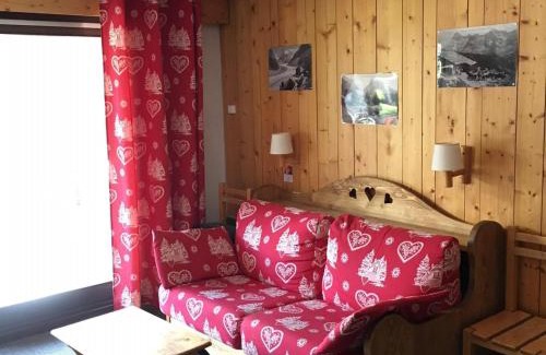 Val-d'Isere Apartamento | Studio Confortable avec Balcon, Centre de Val d'Isère, Proche Pistes - FR-1-518-126