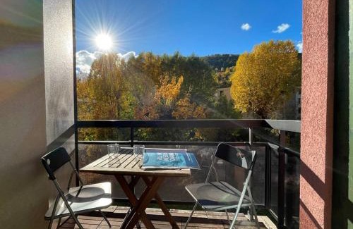 Briancon Apartamento | Studio confortable avec coin nuit pour 4 pers, à 100m de la télécabine et 200m du centre, parking inclus - FR-1-330C-135