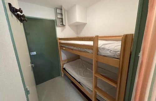 Laveissiere Apartamento | Studio cosy à Laveissière près des pistes, 2 lits superposés et lit rabattable, parfait pour l'hiver - FR-1-787-8