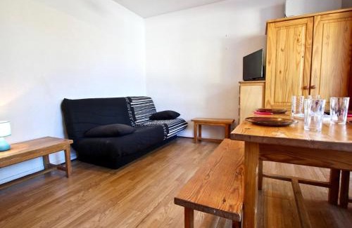Chamrousse Apartamento | Studio cosy 3 places, balcon, près des pistes et commerces - FR-1-340-167