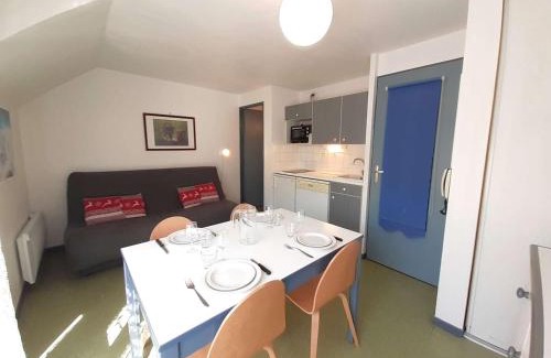 Saint-Lary-Soulan Apartamento | Studio cosy 4 pers avec balcon, parking et salle de musculation à St Lary Soulan - FR-1-457-270