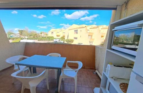 Marseillan Plage Apartamento | Studio cosy 4 pers avec terrasse, parking sécurisé, proche commerces à Marseillan - FR-1-326-591