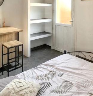 Ploermel Apartamento | Studio cosy au cœur de Ploërmel - 20 m² avec terrasse