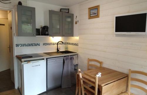 Cohennoz Apartamento | Studio cosy avec terrasse, équipements complets, parking et casier à skis - Crest-Voland - FR-1-733-118