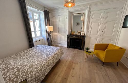 Thizy-les-Bourgs Apartamento | Studio Cosy Charme Ancien