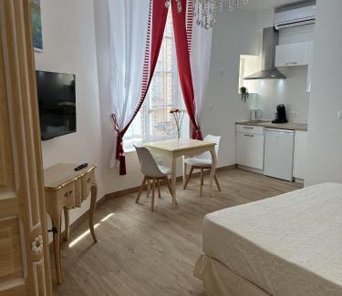 Centre Historique Apartamento | Studio Cosy du Cloitre