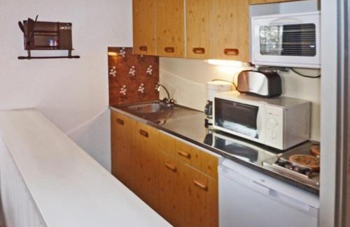 Les Orres Apartamento | Studio cosy Les Orres, 300m commerces, 150m remontée, parking, animaux admis - FR-1-322-271