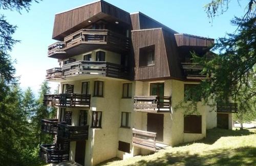 Les Orres Apartamento | Studio cosy Les Orres, 300m commerces, 150m remontée, parking, animaux admis - FR-1-322-271