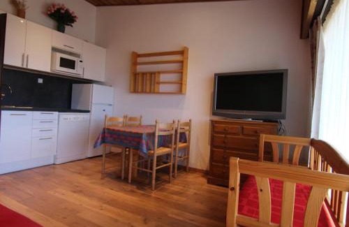 Jeux Apartamento | Studio cosy pour 4 à L'Alpe d'Huez, proche pistes et commerces, balcon sud, casier à skis. - FR-1-405-117