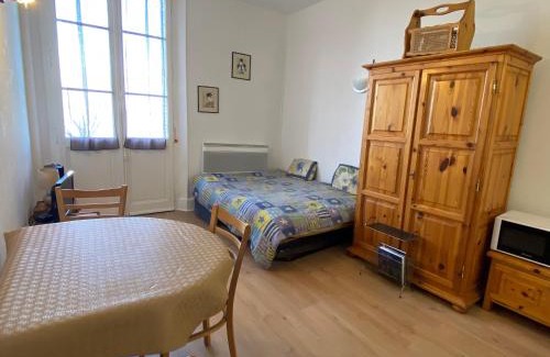 Evian-les-Bains Apartamento | Studio cosy près des quais d'Evian - FR-1-498-51