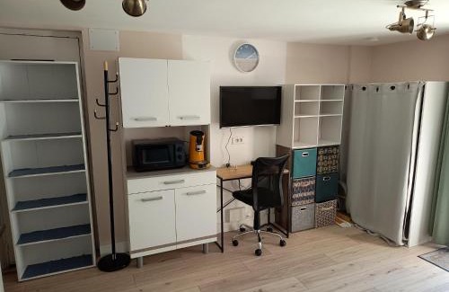 Saint-Assiscle Casa | Studio cosy, tout équipé, WI-FI proche Clinique Saint-Pierre