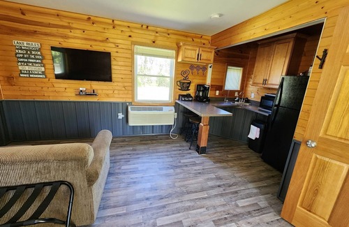 Trempealeau Cabaña | Studio Cottage at Lake Road Campground, near the beautiful Mississippi River.