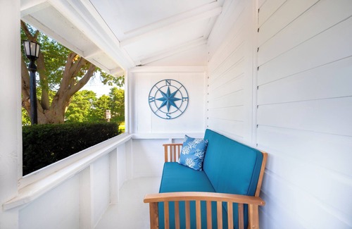 Waterford Cabaña | Studio Cottage at Marina Bay