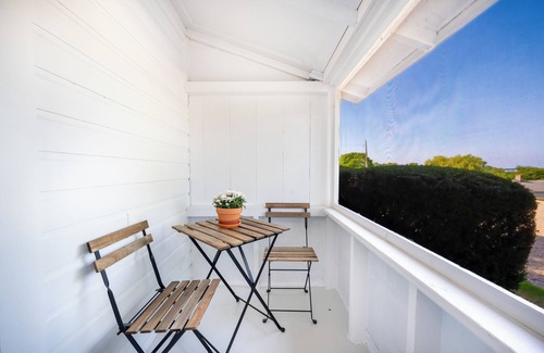 Waterford Cabaña | Studio Cottage at Marina Bay