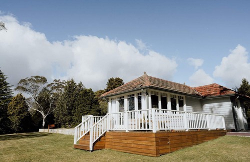 Blackheath Casa | Studio Cottage on Historic Blue Mountains Property