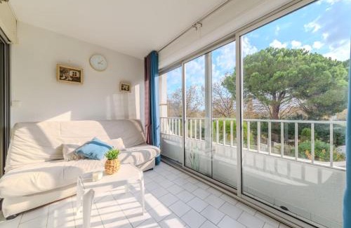 Montpellier Apartamento | Studio du Parc II-9 by Interhome