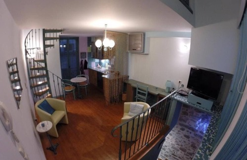 Milly-la-Foret Apartamento | Estudio-Estándar-Baño privado con bañera-Vista a la Ciudad-3 Star