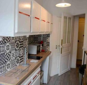 Decre-Cathedrale Apartamento | Studio Duquesne 1/2 pers