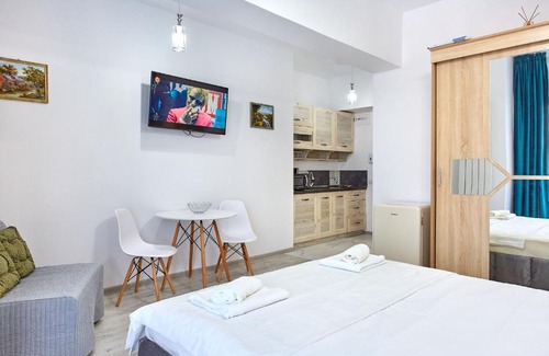 Mamaia-Sat Apartamento | Studio Eli Beach Tomis Villa