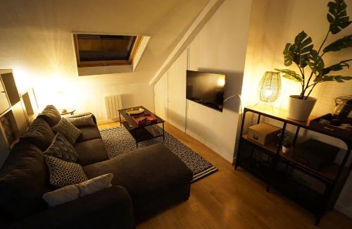 Anatole France Danton Apartamento | Studio "En Coeur de Ville" - Proche Mairie et Quartier Perret - Calme et Charmant