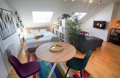 Anatole France Danton Apartamento | Studio "En Coeur de Ville" - Proche Mairie et Quartier Perret - Calme et Charmant