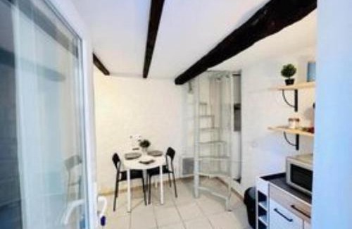 La Roquebrussanne Apartamento | STUDIO en Duplex