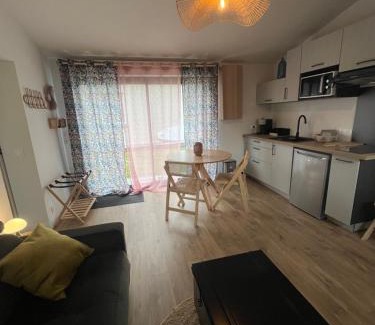 Saint-Medard-en-Jalles Casa | Studio en dépendance aux portes de l ocean