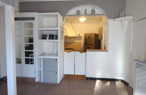 Bastide Giraud Apartamento | Studio en RDJ Paisible a 5 mn de la Plage & Port de Marina et Parc de Vaugrenier