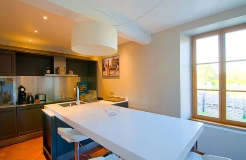 Prehy Apartamento | Estudio-Baño privado con ducha-Vista al Jardín- privatif