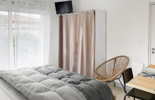 Saint-Medard-en-Jalles Apartamento | Studio entre Bordeaux et l'Atlantique - Jardin
