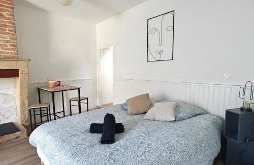 Langon Apartamento | Studio entier proche des commerces - 1 à 2 pers -