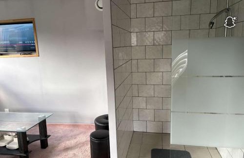 Erny-Saint-Julien Apartamento | Studio erny