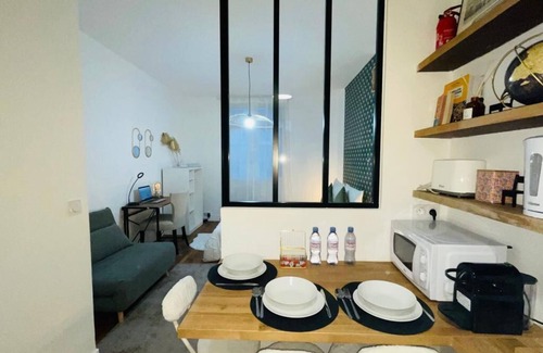 Sartrouville Apartamento | 🌟 STUDIO ESCALE🌟 20 min from Paris, 200m from RER A station