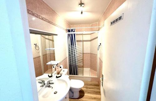 Port-la-Nouvelle Apartamento | Studio face à la mer, 3 couchages, balcon, parking, à 10m de la plage - Port-la-Nouvelle - FR-1-229C-98