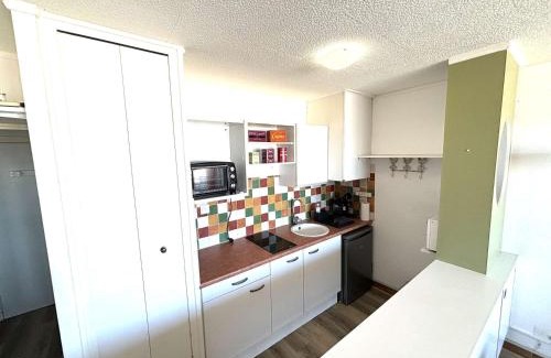 Port-la-Nouvelle Apartamento | Studio face à la mer, 3 couchages, balcon, parking, à 10m de la plage - Port-la-Nouvelle - FR-1-229C-98
