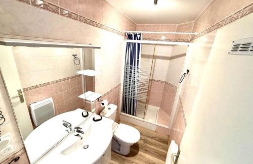 Port-la-Nouvelle Apartamento | Studio face à la mer, 3 couchages, balcon, parking, à 10m de la plage - Port-la-Nouvelle - FR-1-229C-98