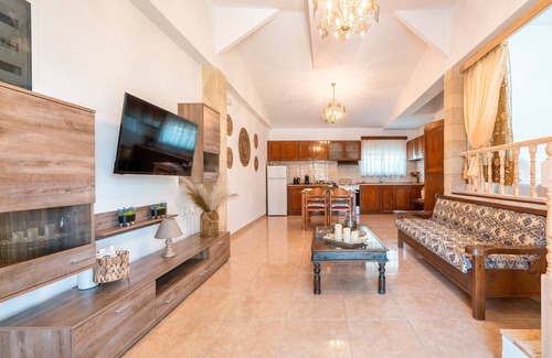 Fanai Apartamento | Estudio 'Fanes 3' con vistas a la montaña, Wi-Fi y aire acondicionado